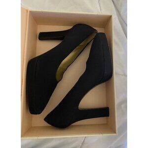 Yves Saint Laurent Pumps 10 Black Suede Semi-Pointed Platform
